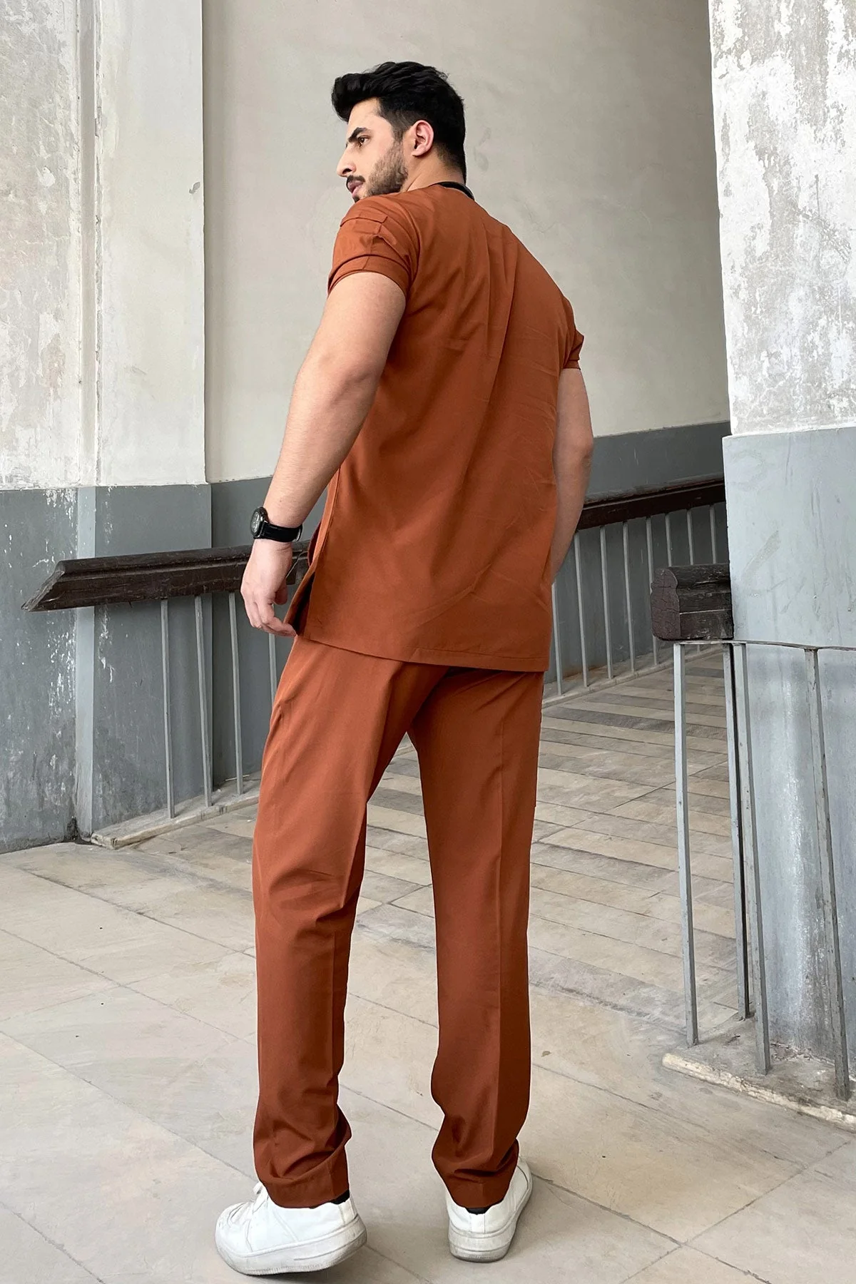 Velora Rust Men 9